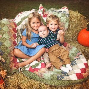 Meet your Posher, Crystal